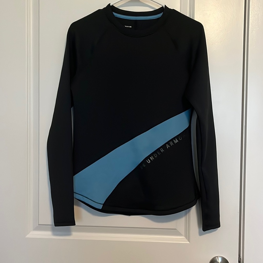 Black and blue Under Armour pullover size S